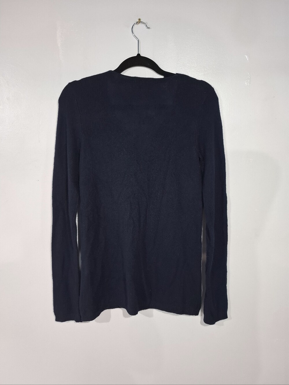 Vince Women's V-Neck Long Sleeve Sweater 100% Cashemere Navy Blue Sz S - Picture 4 of 10